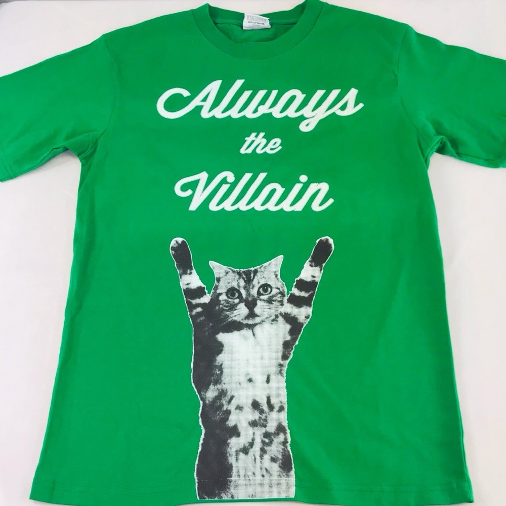 CAKESTAR KITTY CAT “ALWAYS THE VILLAIN” T-SHIRT